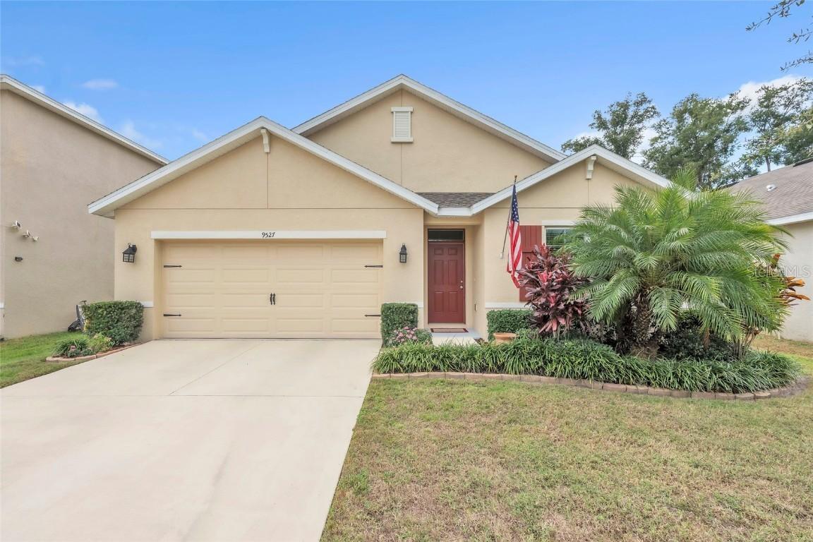 9527 Sunstone Blvd., Thonotosassa, FL 33592