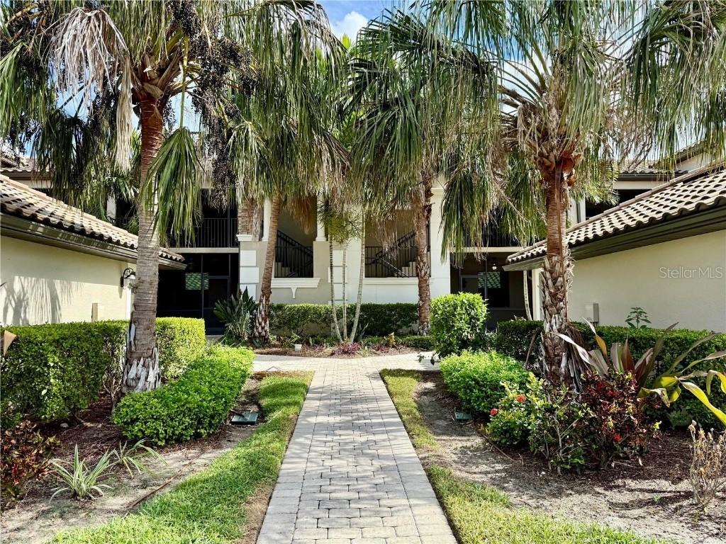 5538 Palmer Cir. #104, Bradenton, FL 34211