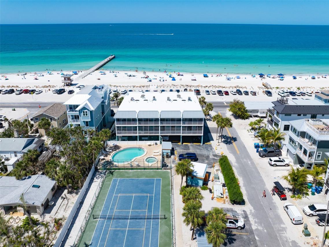 901 Gulf Dr. #14, Bradenton Beach, FL 34217