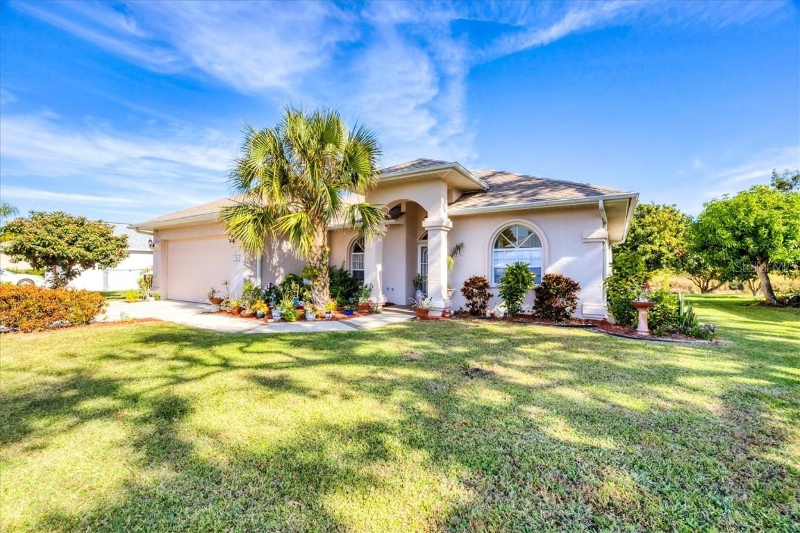 306 Bayside Pkwy., Nokomis, FL 34275