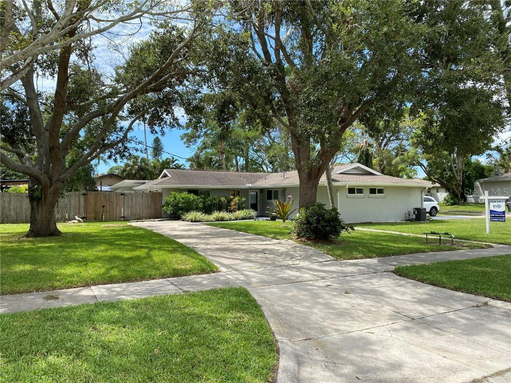 7230 Shepherd St., Sarasota, FL 34243