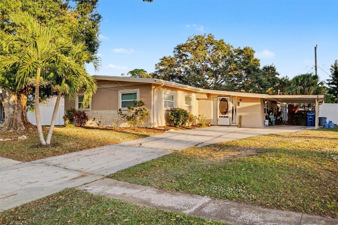 3635 Bali Dr., Sarasota, FL 34232