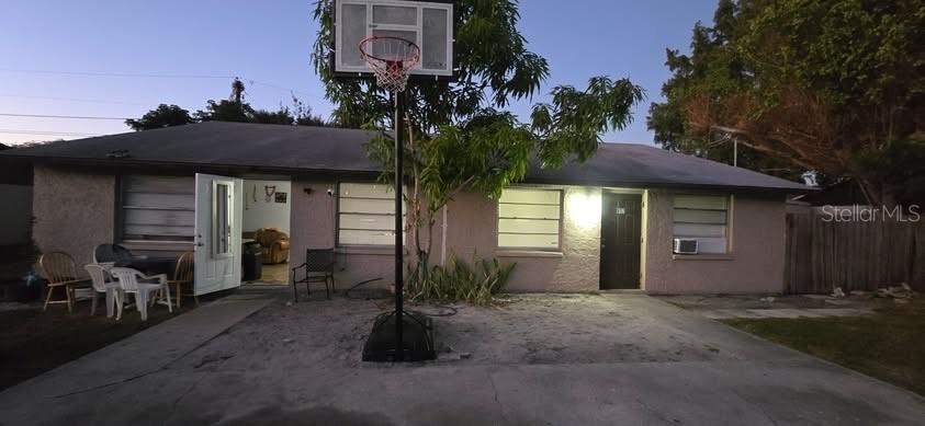 915 58th Avenue Dr., Bradenton, FL 34203