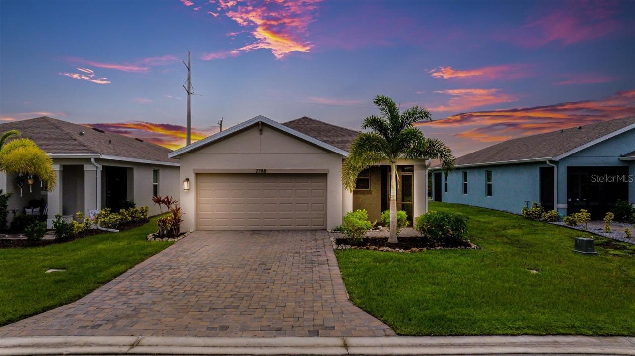 2788 Star Coral Dr., North Fort Myers, FL 33903