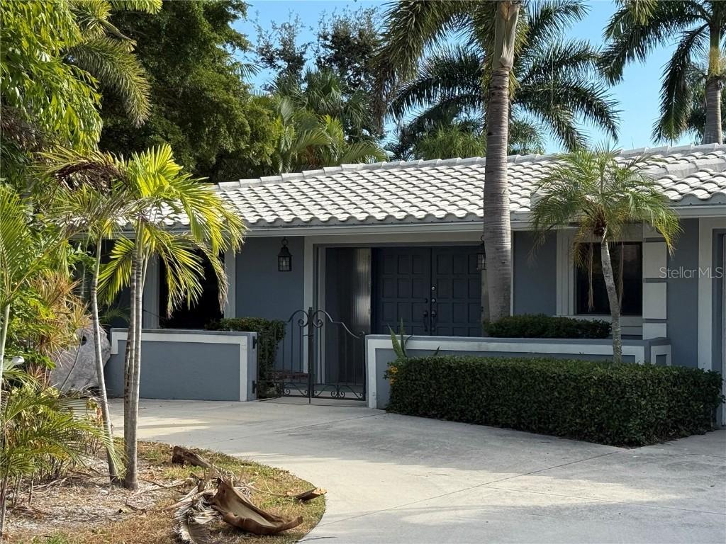 338 Bird Key Dr., Sarasota, FL 34236