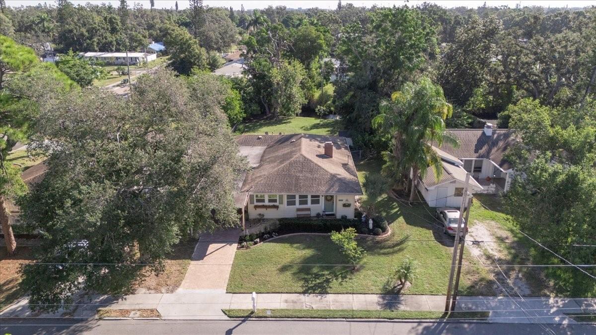 1407 21st St., Bradenton, FL 34205