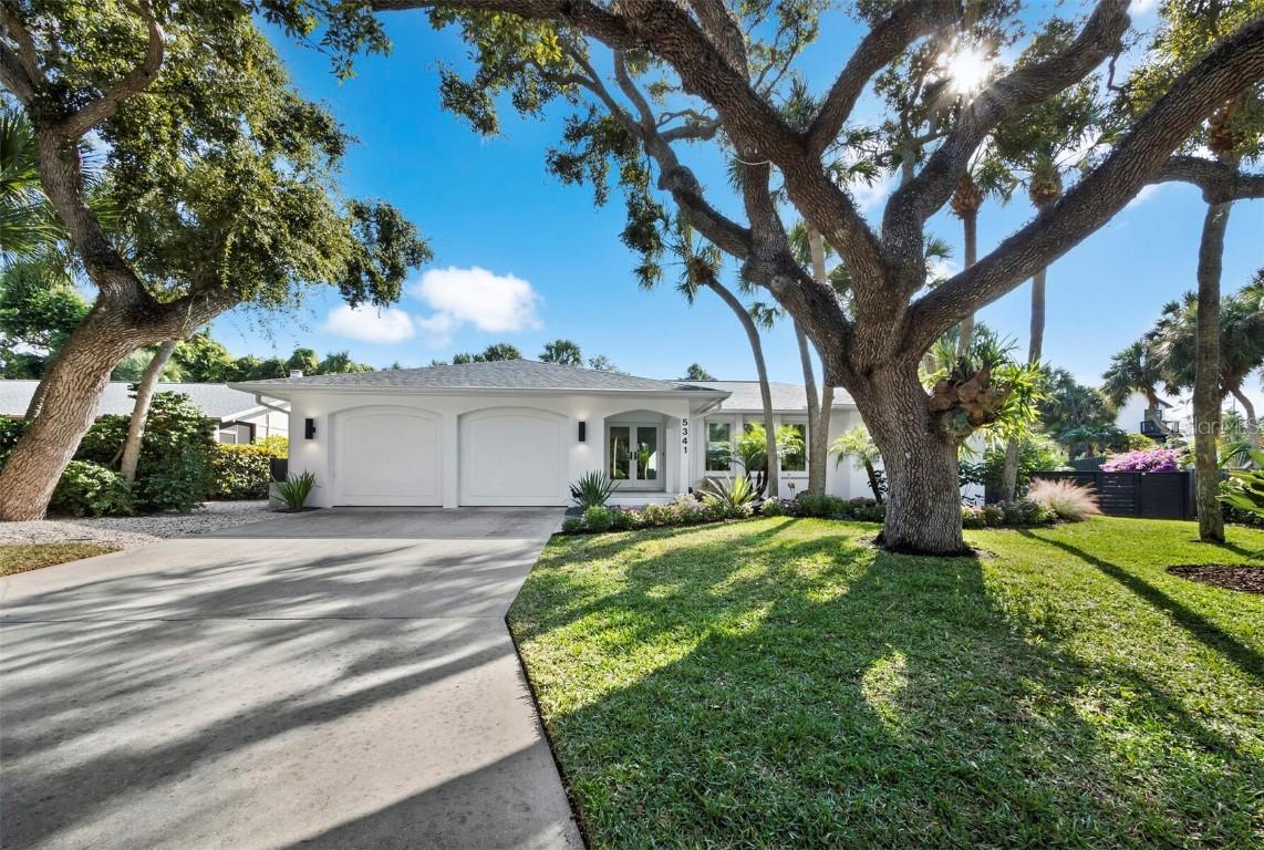 5341 Siesta Ct., Sarasota, FL 34242