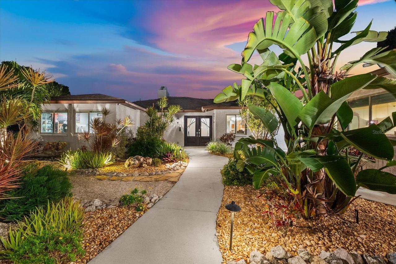 4817 Ocean Blvd., Sarasota, FL 34242