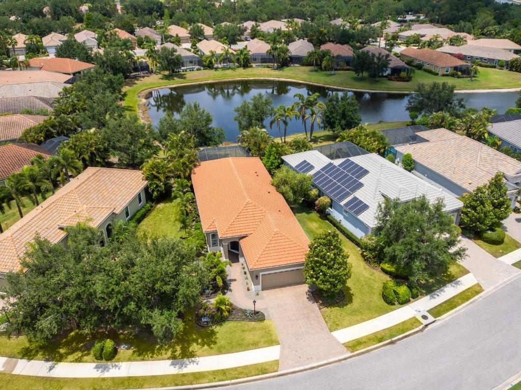 14325 Stirling Dr., Lakewood Ranch, FL 34202