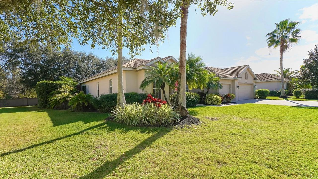 13046 Peregrin Cir., Bradenton, FL 34212