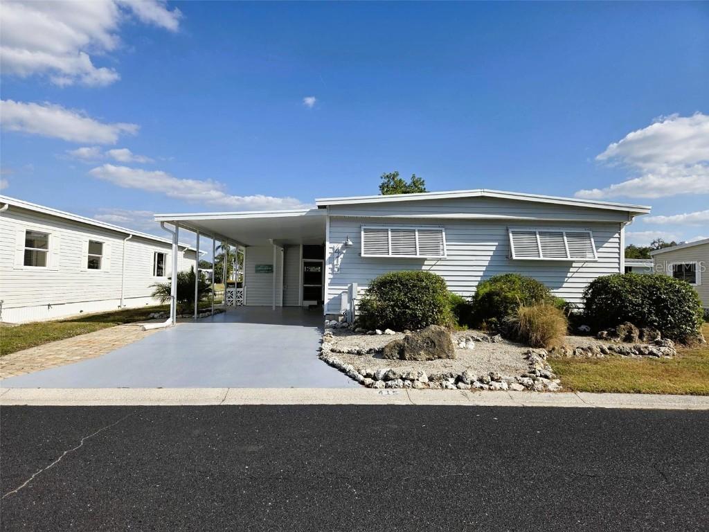 415 Oakwood Blvd., Sarasota, FL 34237