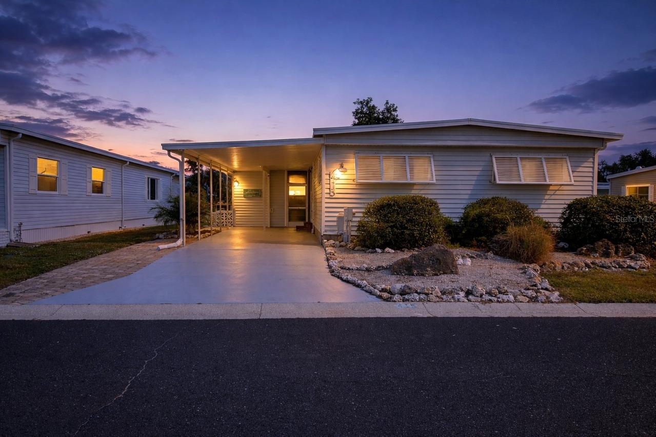 415 Oakwood Blvd., Sarasota, FL 34237