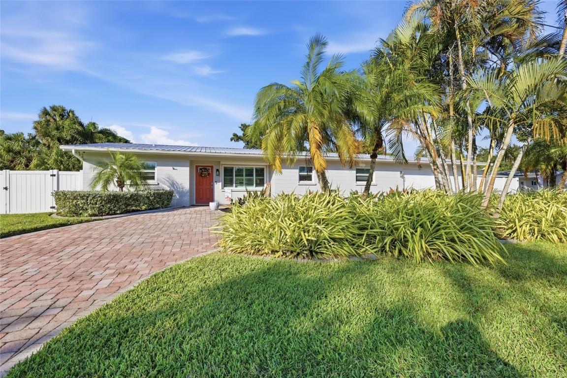 2437 Clematis St., Sarasota, FL 34239