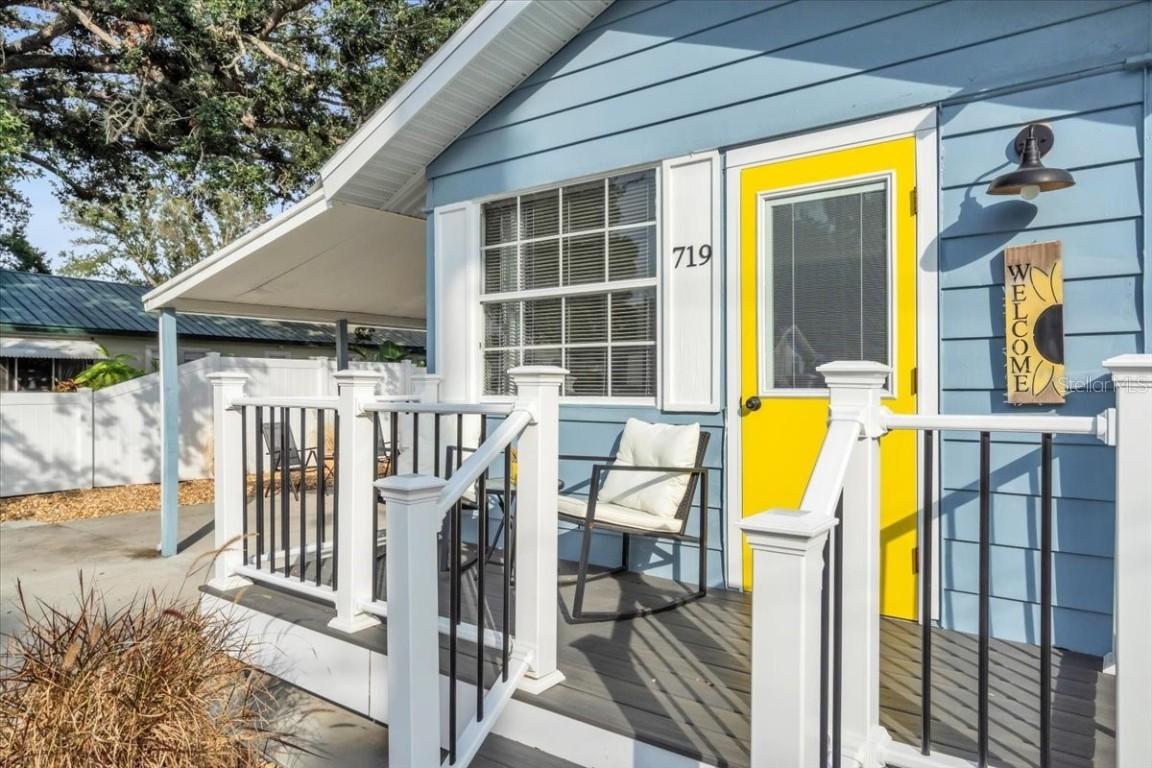 719 35th St., Bradenton, FL 34205