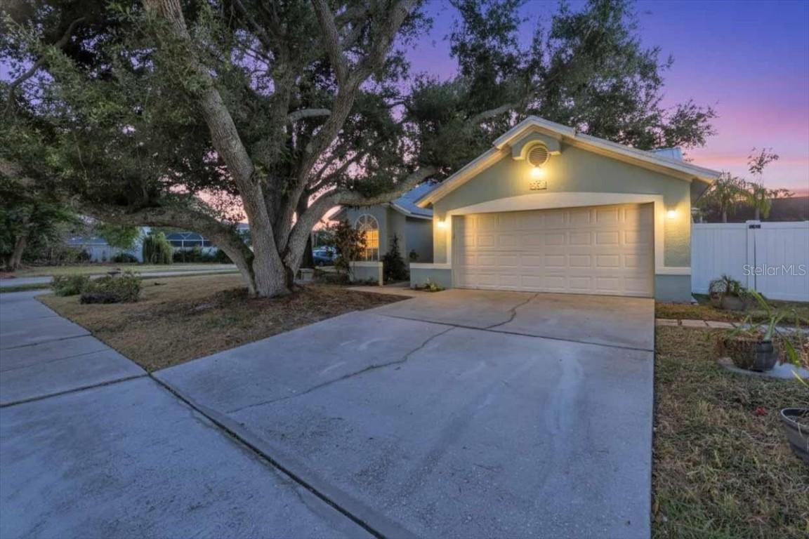 510 45th St., Bradenton, FL 34208