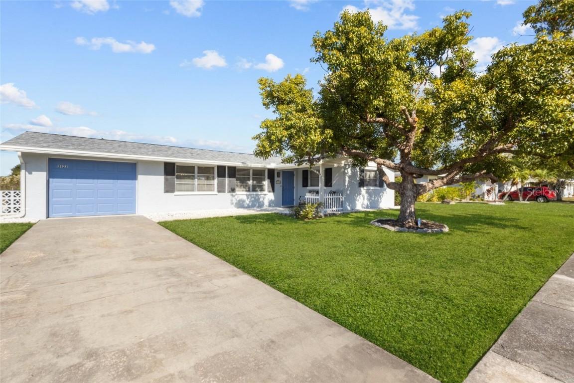 2823 Post Rd., Sarasota, FL 34231