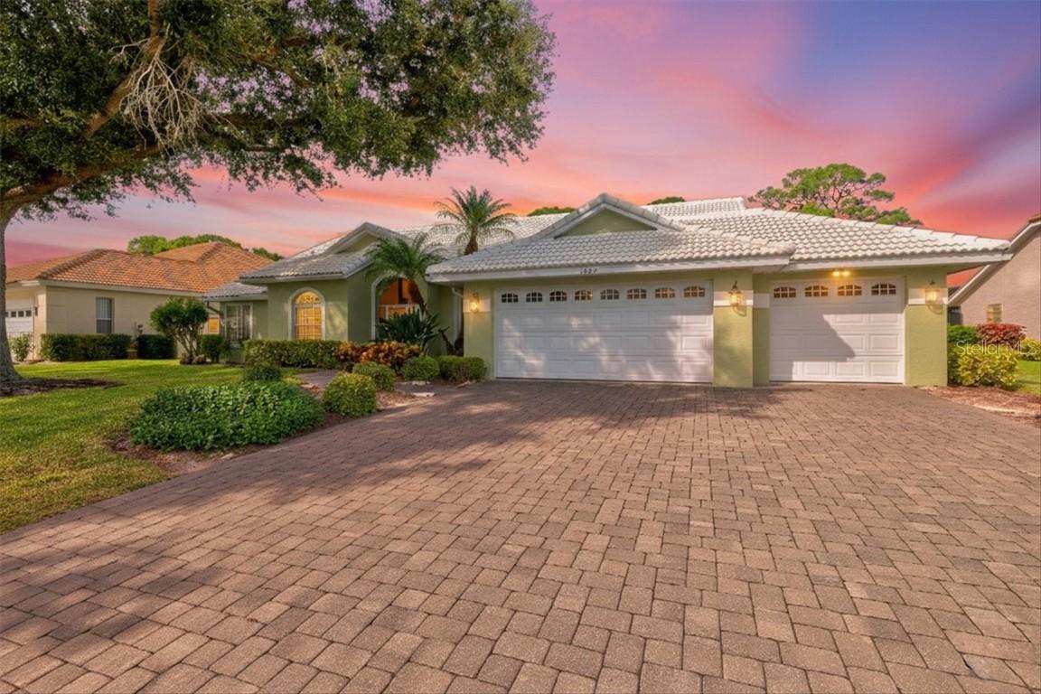 1987 White Feather Ln., Nokomis, FL 34275