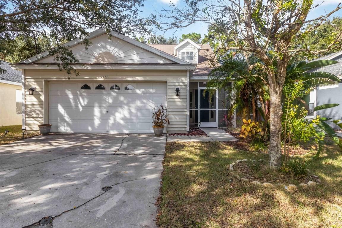7451 Oxford Garden Cir., Apollo Beach, FL 33572
