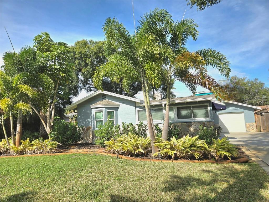 4737 Del Rio Way, Gulfport, FL 33711