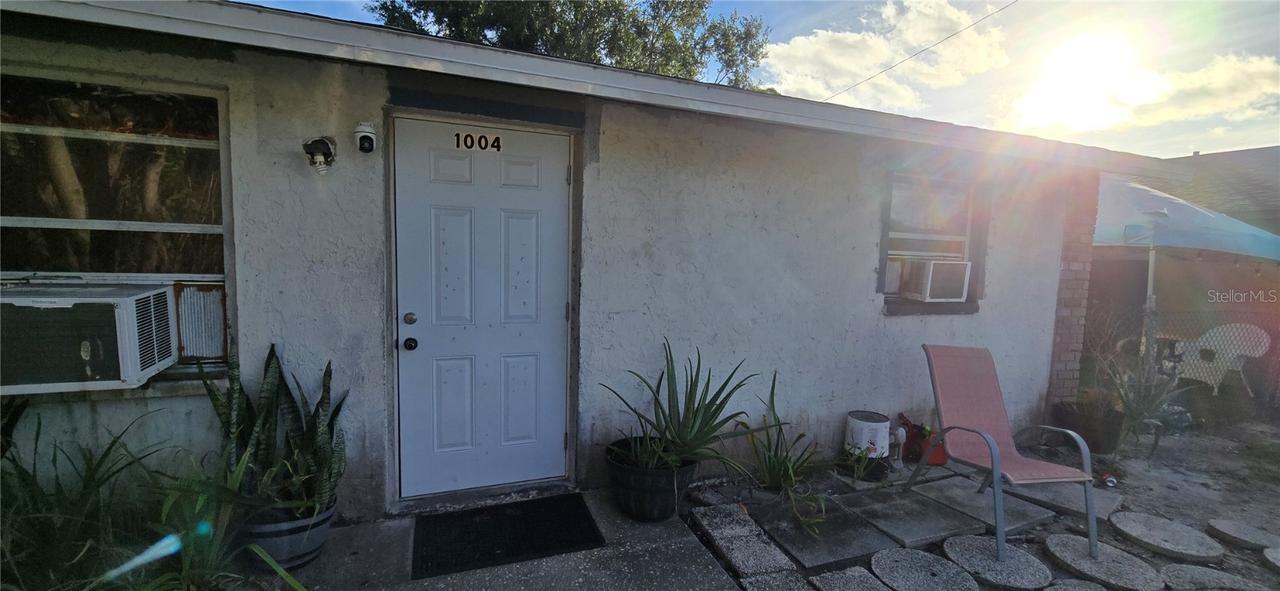 1004 58th Avenue Dr., Bradenton, FL 34203