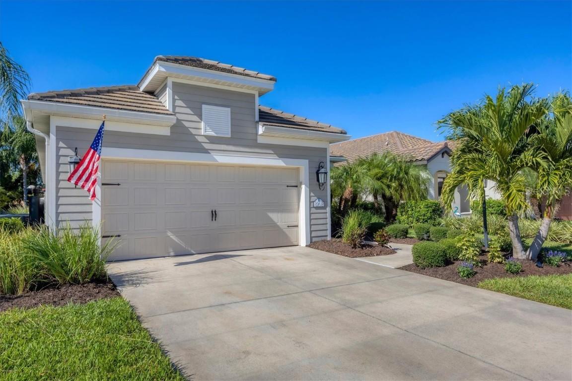 12618 Coastal Breeze Way, Bradenton, FL 34211