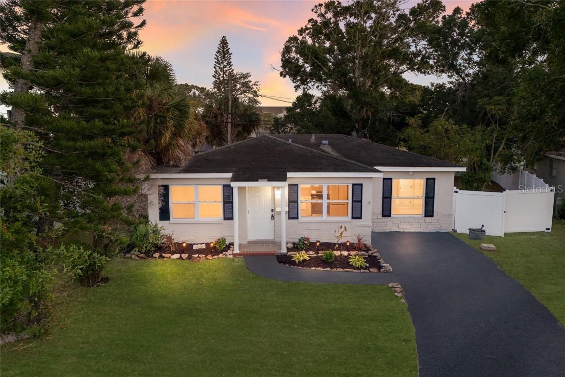 1910 New Hampshire Ave., St Petersburg, FL 33703