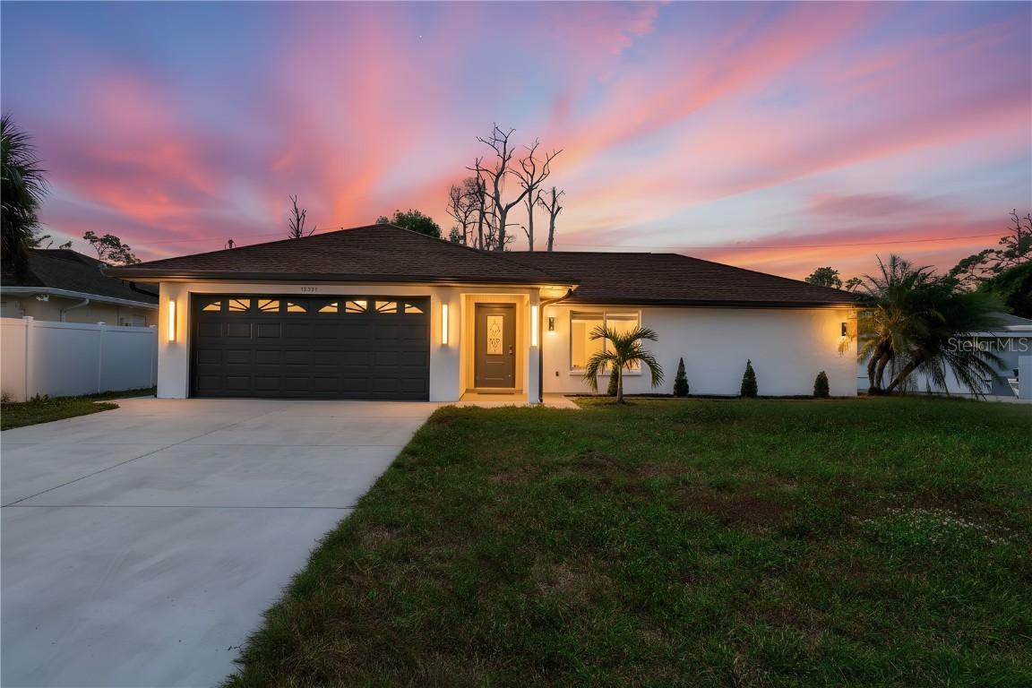 12321 Alta Mira St., North Port, FL 34287