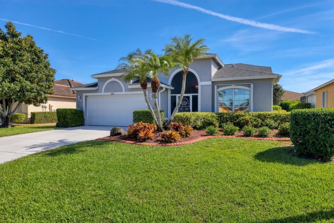 8945 Olde Hickory Ave., Sarasota, FL 34238