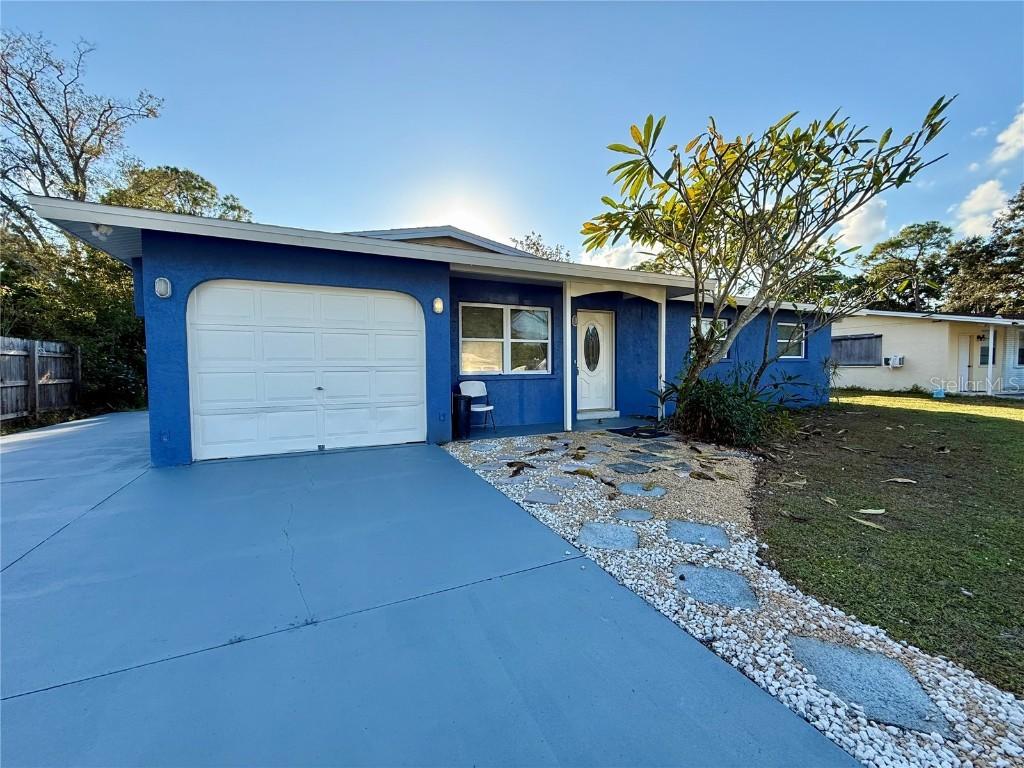 3980 Berkshire Dr., Sarasota, FL 34241