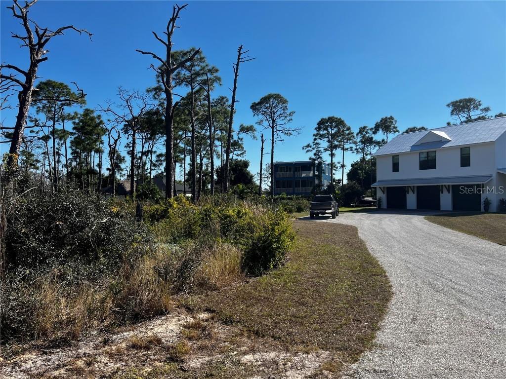 1664 Tarpon Ave., Englewood, FL 34223