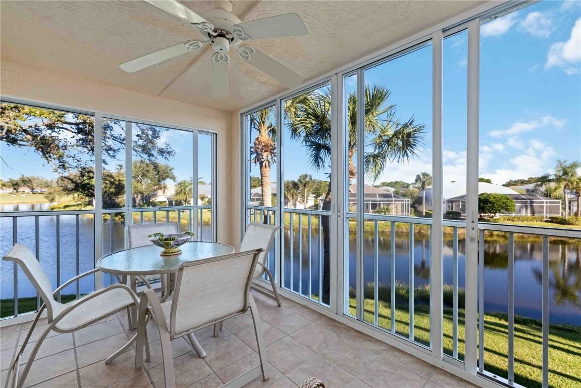9300 Clubside Cir. #1208, Sarasota, FL 34238