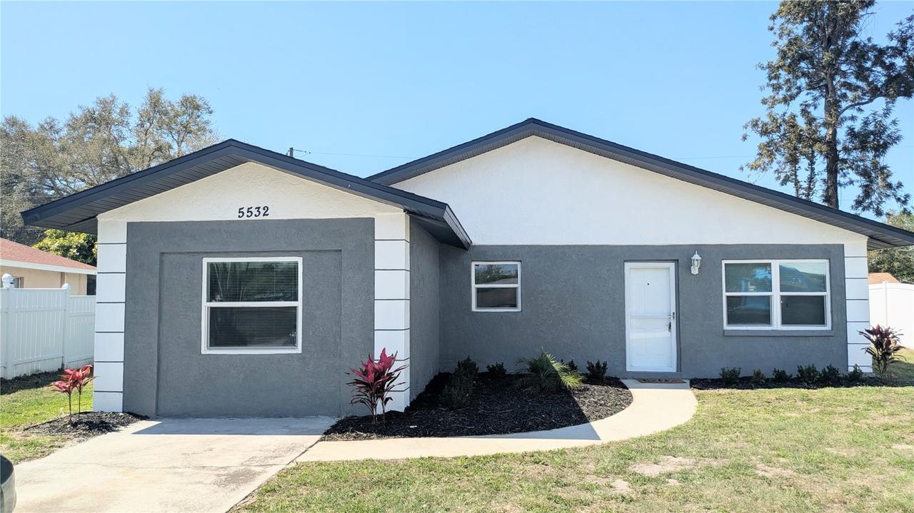 5532 42nd St., Bradenton, FL 34203