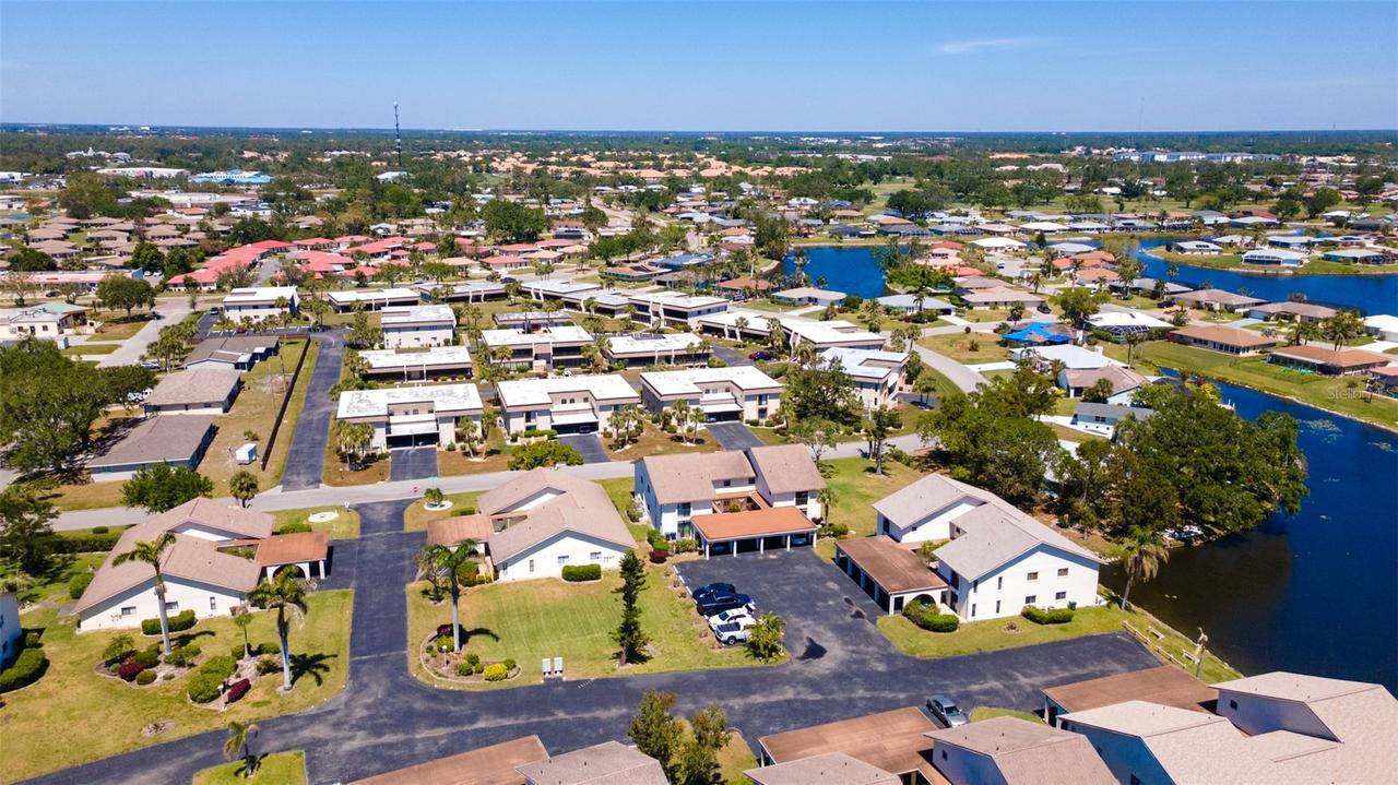 1770 Lake Pl. #1770D, Venice, FL 34293