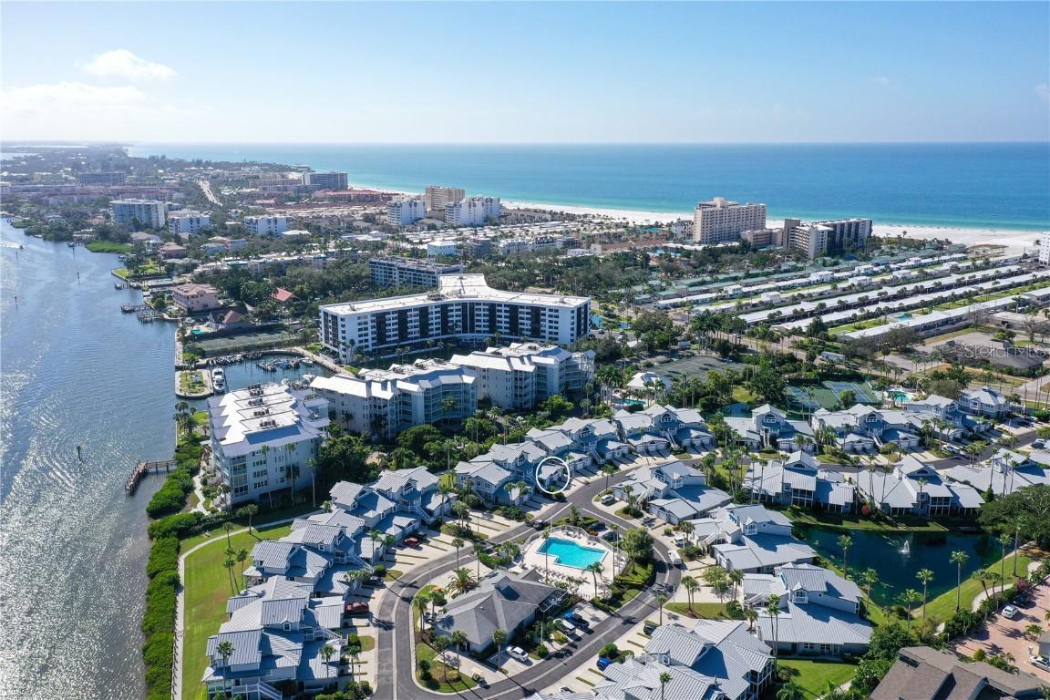 1328 Siesta Bayside Dr. #1328C, Sarasota, FL 34242