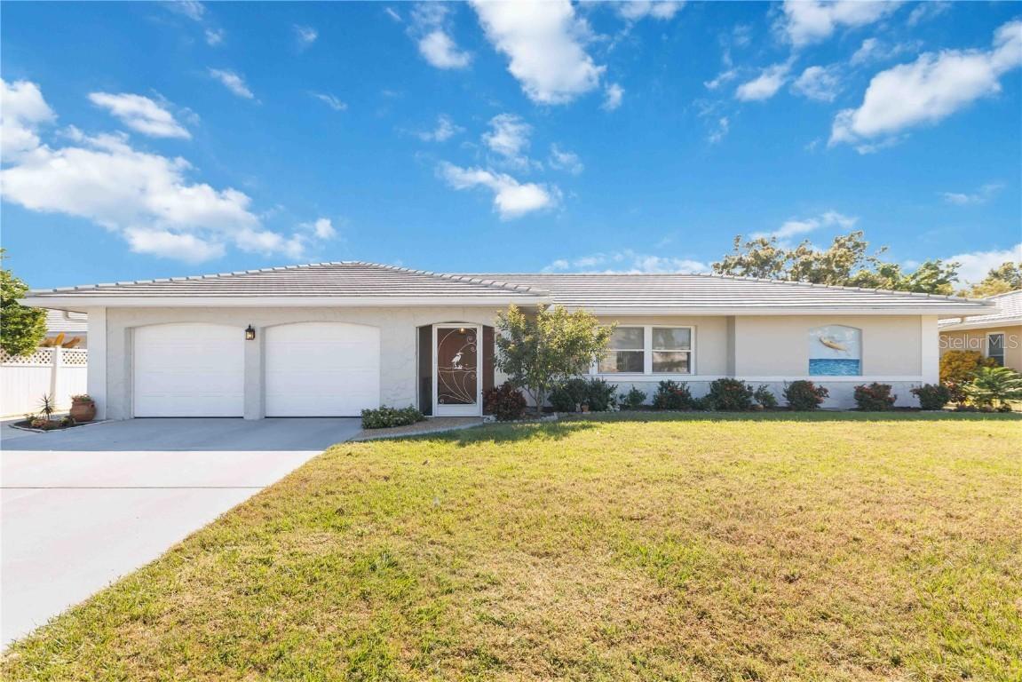 3363 Sheffield Cir., Sarasota, FL 34239