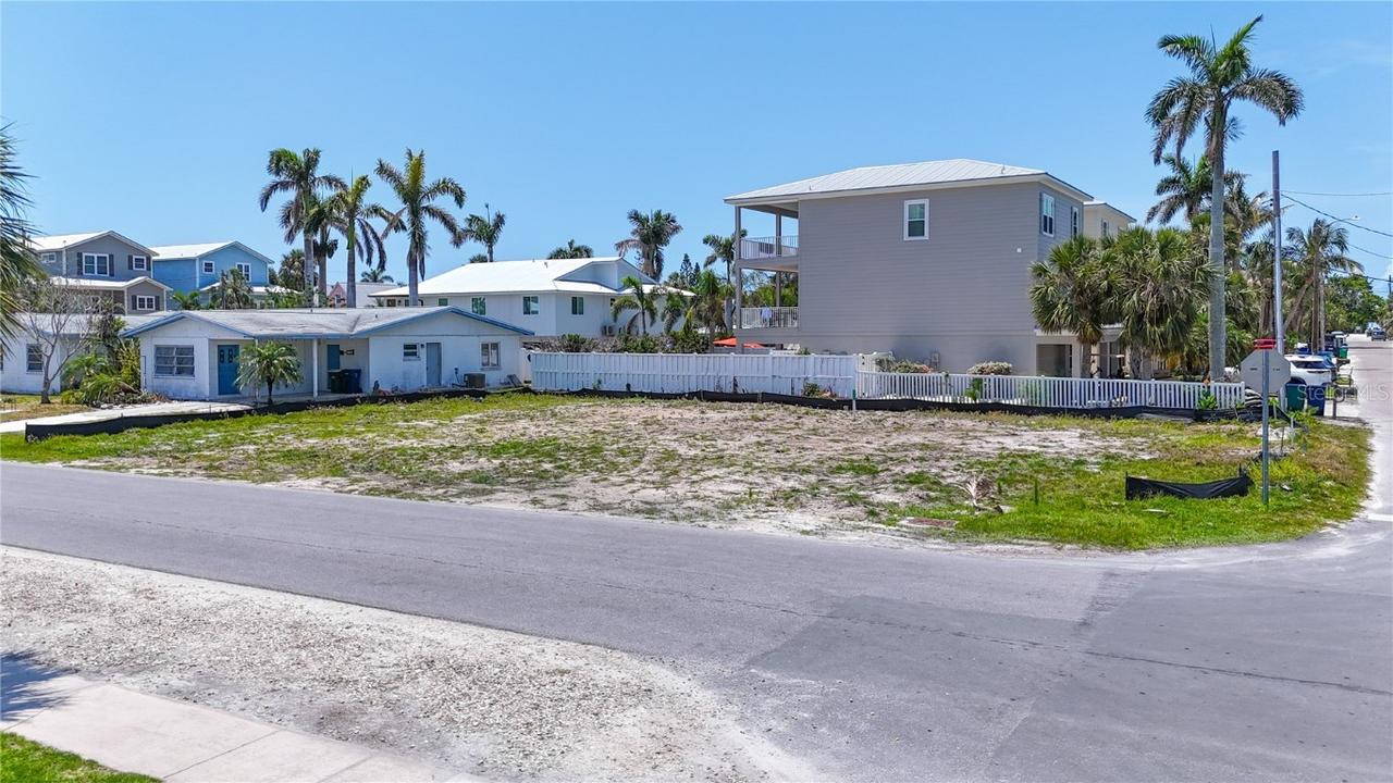 6406 Holmes Blvd., Holmes Beach, FL 34217