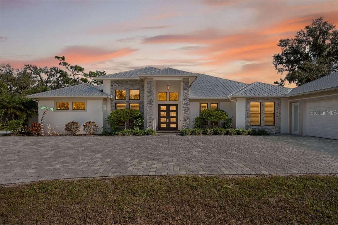 8015 High Oaks Tr., Myakka City, FL 34251