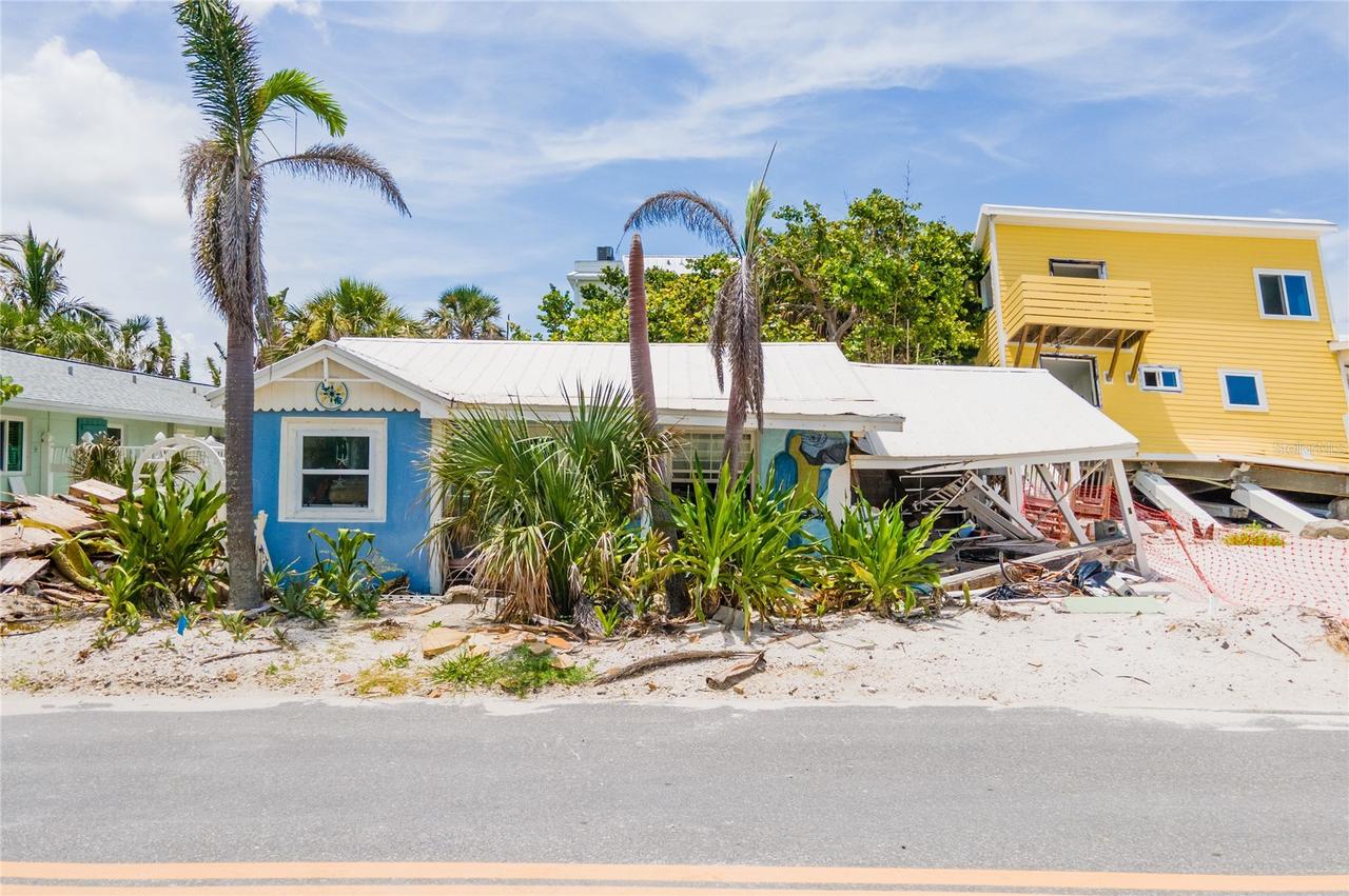 103 12th St., Bradenton Beach, FL 34217