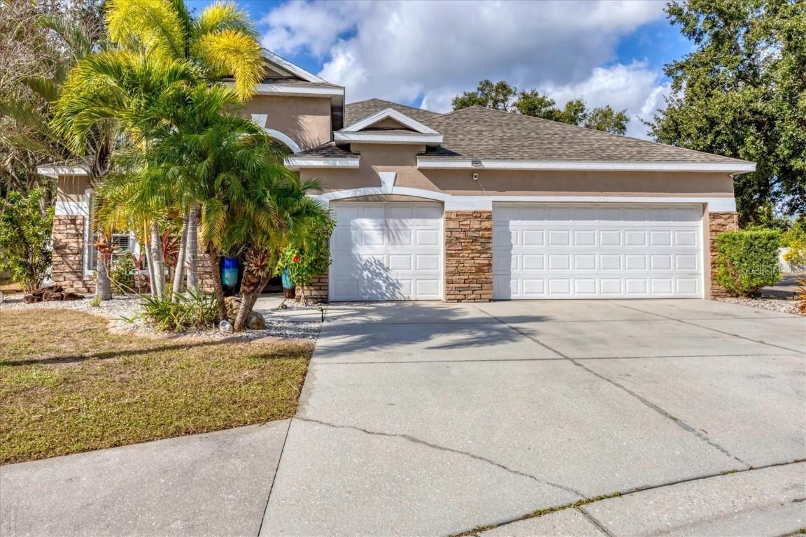 1722 Old Summerwood Blvd., Sarasota, FL 34232