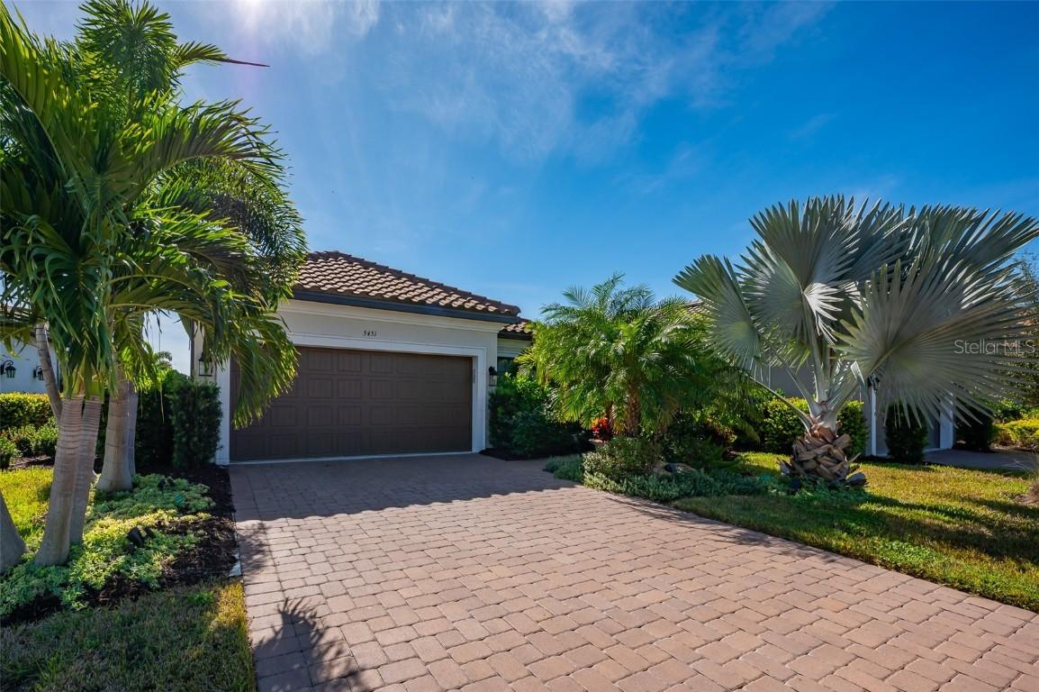 5451 Lago Maggio St., Sarasota, FL 34238