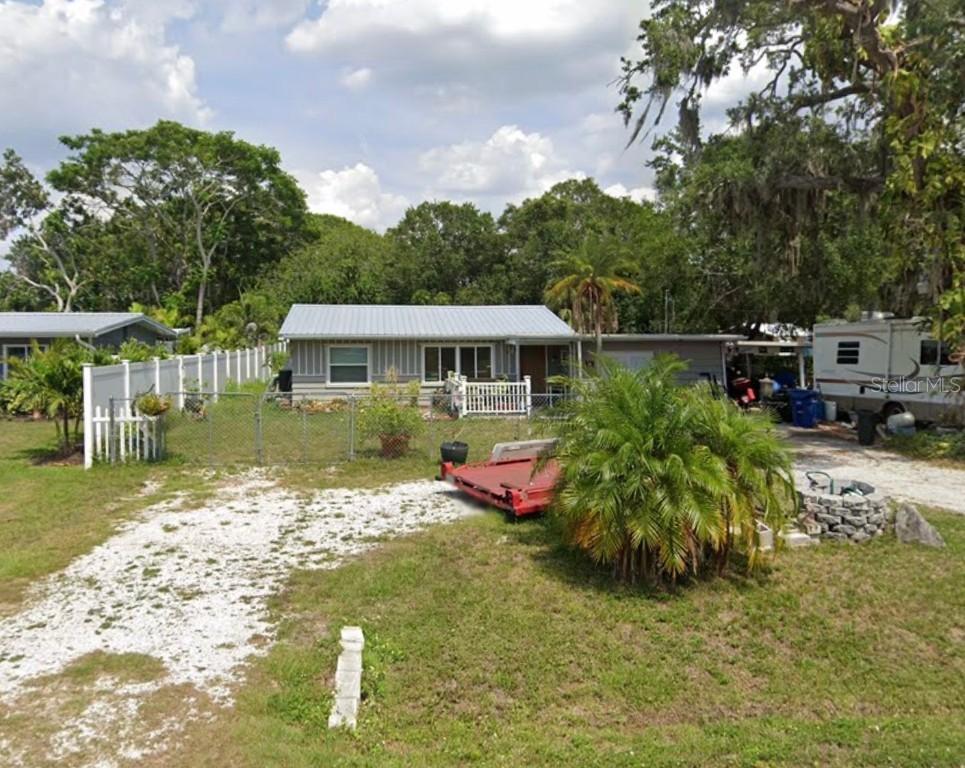 1013 Cronley Pl., Sarasota, FL 34237