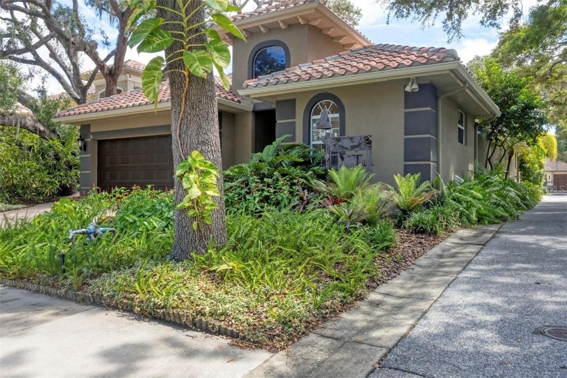 3837 Camino Real, Sarasota, FL 34239