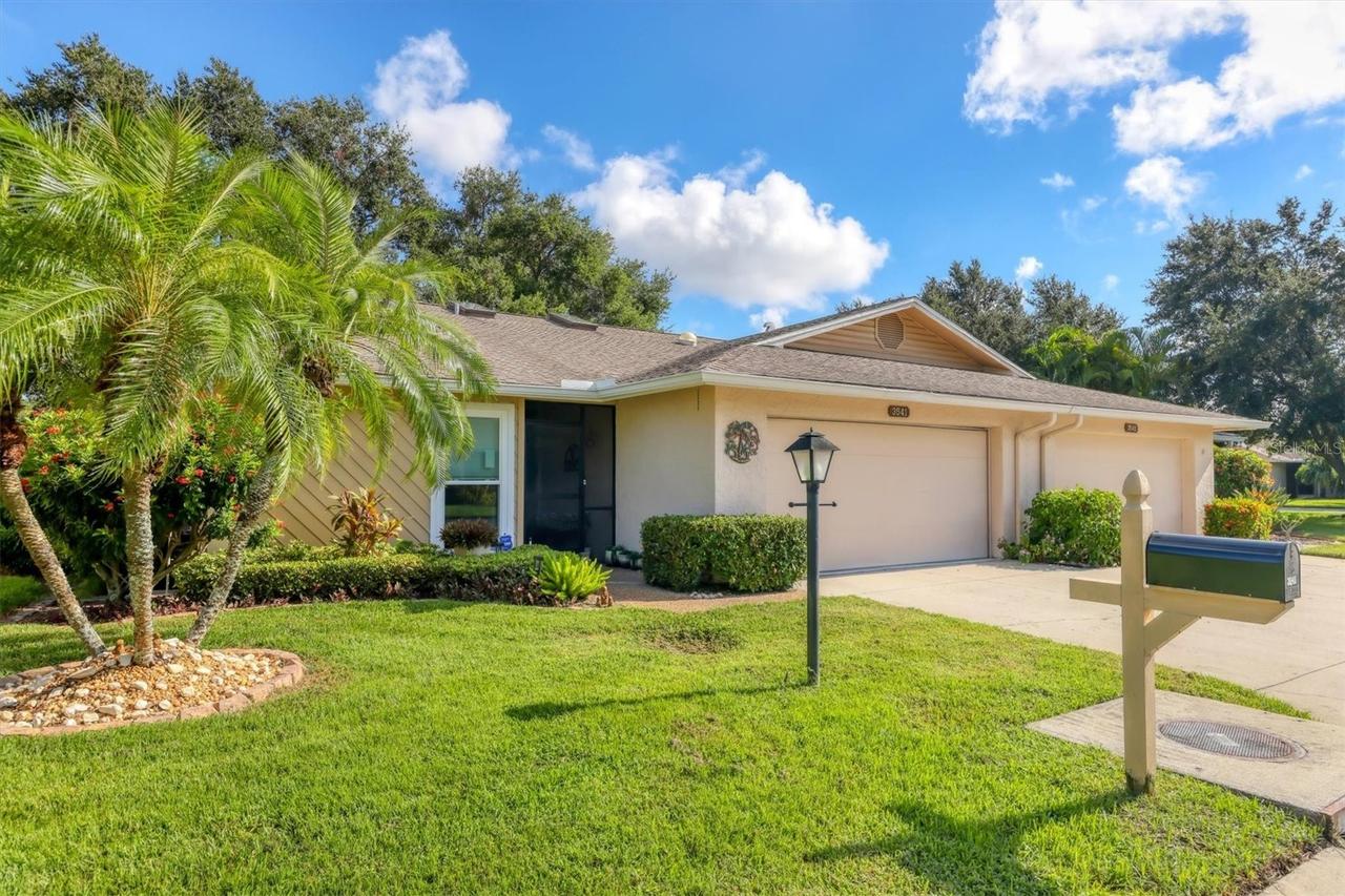 3541 Wilkinson Woods Dr. #40, Sarasota, FL 34231