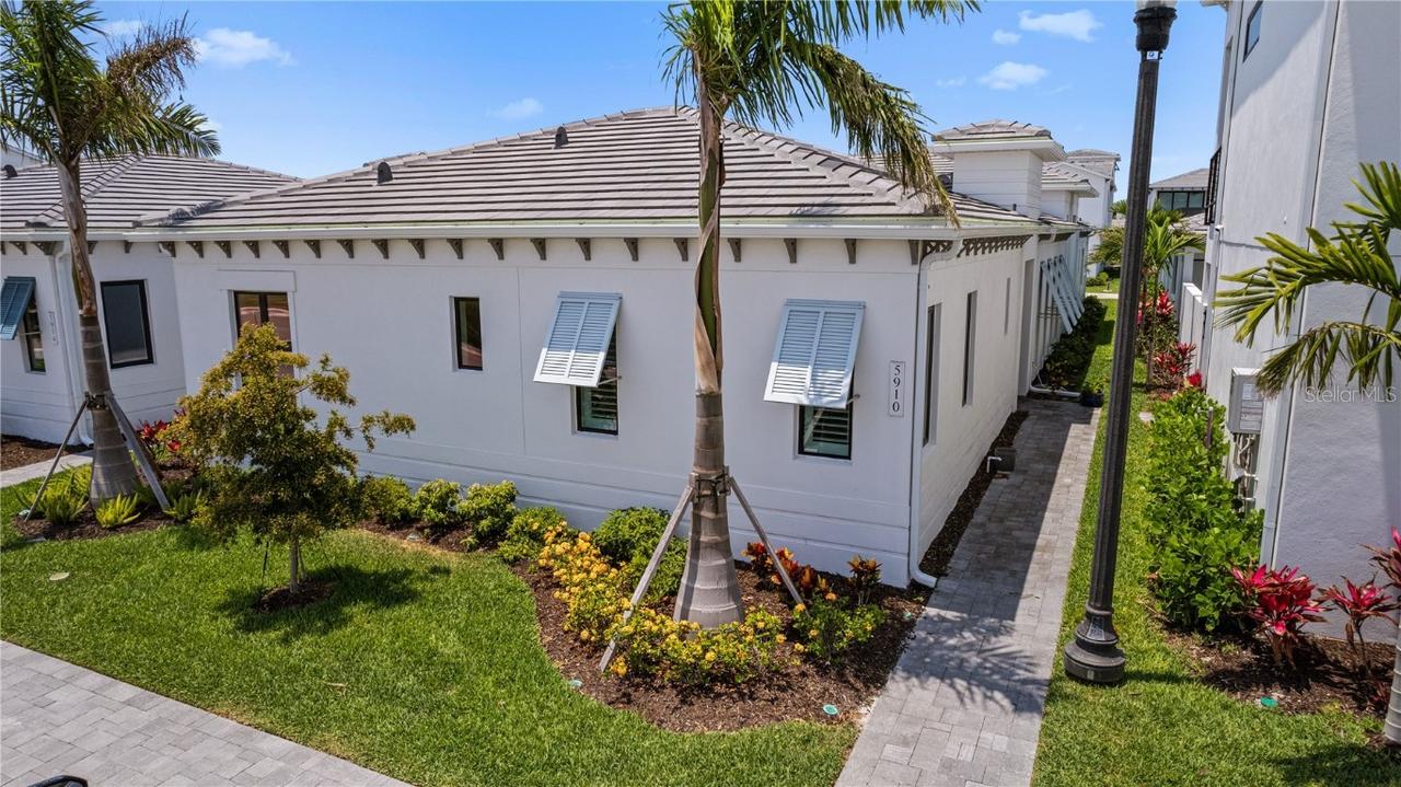 5910 Red Mangrove Ln., Bradenton, FL 34210