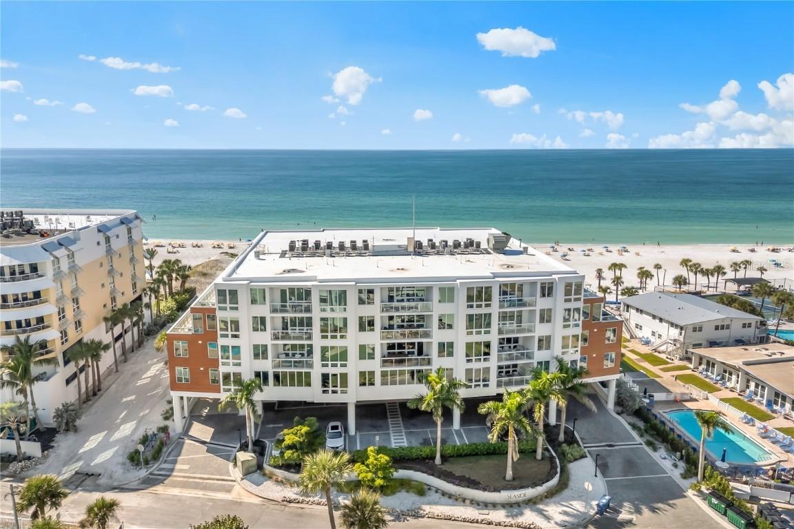1035 Seaside Dr. #404, Sarasota, FL 34242