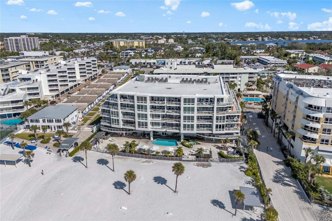 1035 Seaside Dr. #404, Sarasota, FL 34242