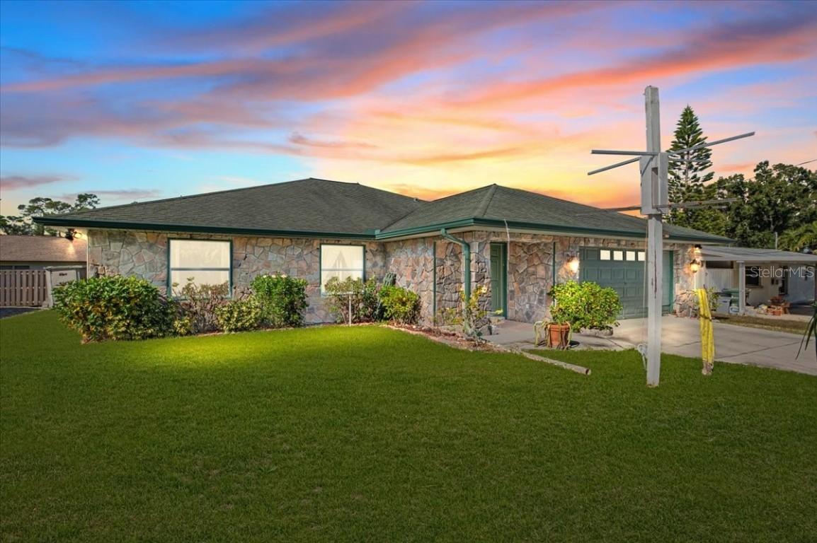 1560 Ingram Ave., Sarasota, FL 34232