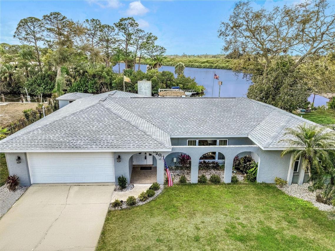 5206 18th Ave., Bradenton, FL 34208