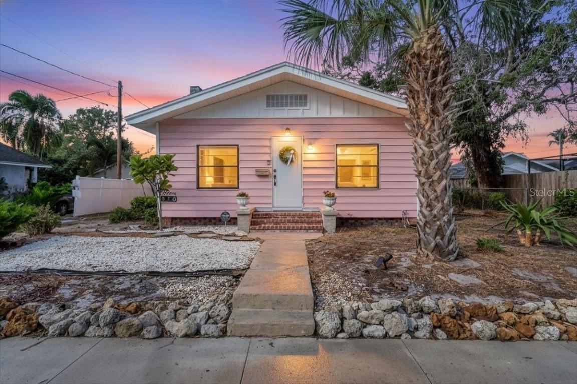 610 22nd St., Bradenton, FL 34205