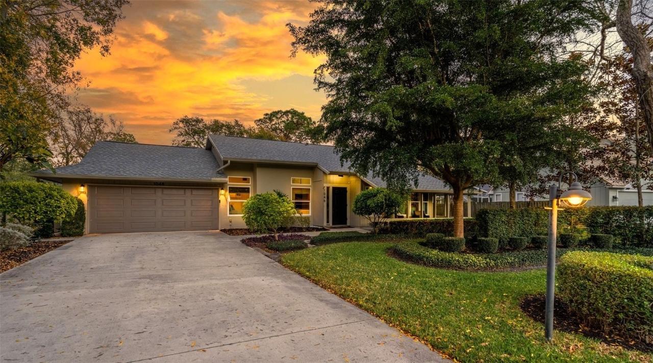 1046 Greystone Ln., Sarasota, FL 34232